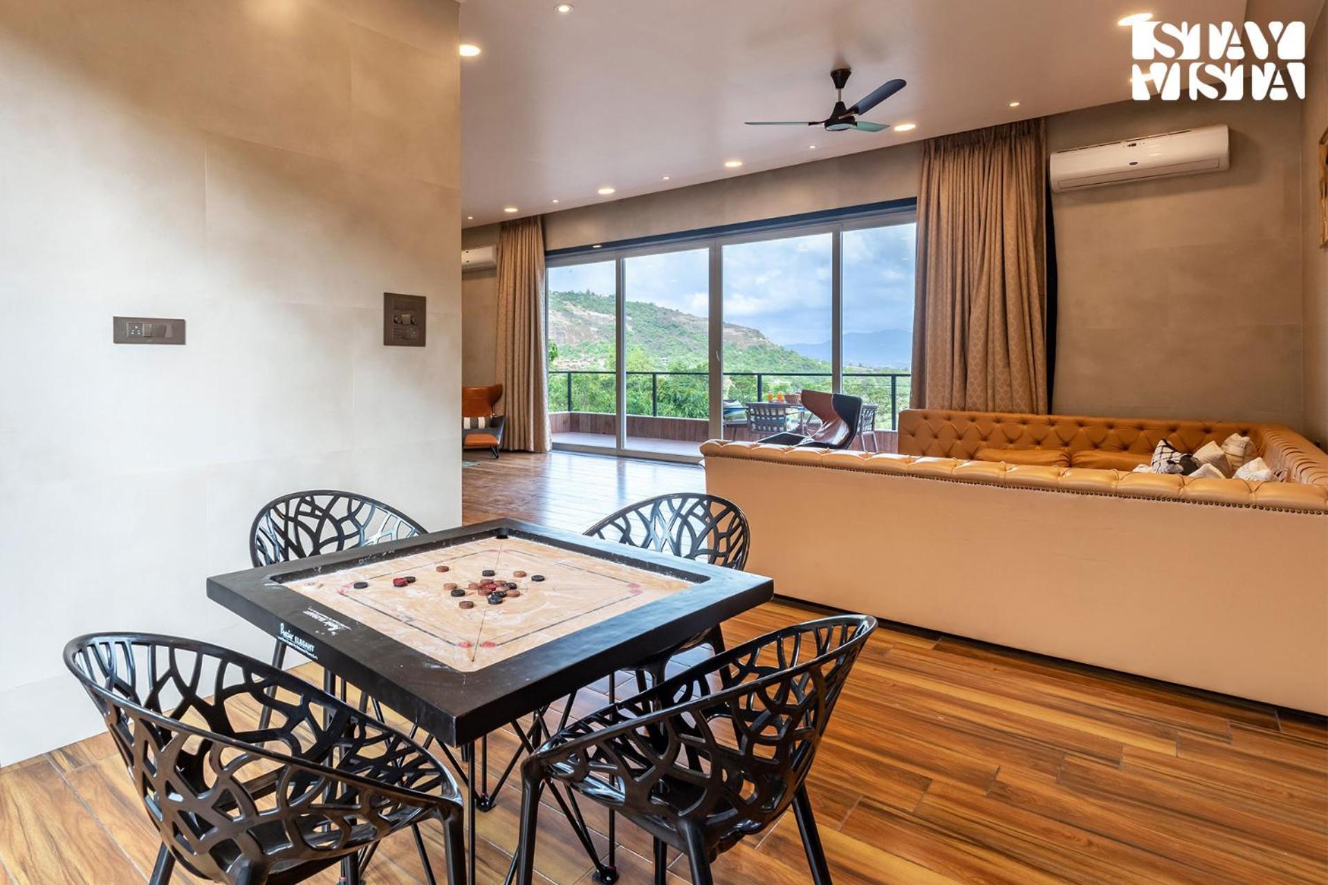 Stayvista At La Nirvana With Pool, Music Speaker & Indoor-Outdoor Game Lonavala Esterno foto